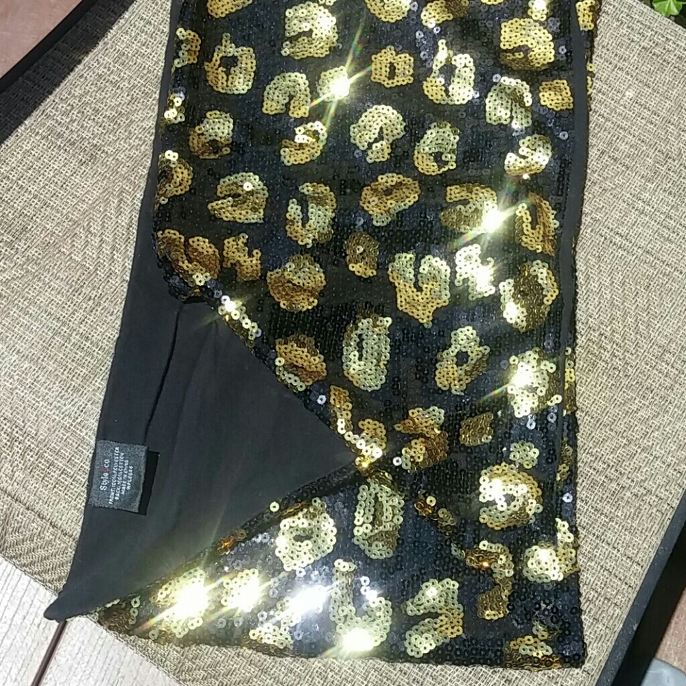 Style & Co. Sequin Cheetah print scarf - Picture 2 of 5